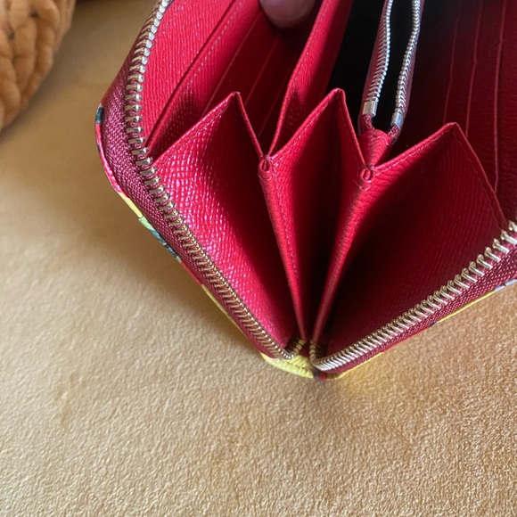 Dolce & Gabbana Long Wallet with Box - Picture 11 of 12